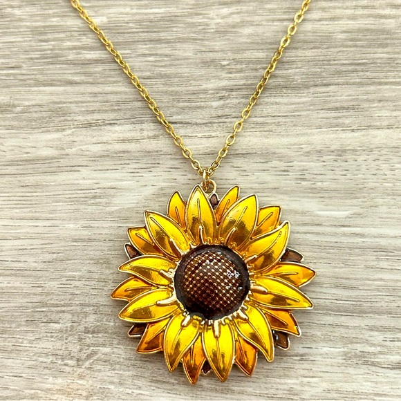 Jeweled Fantasy Jewelry - Sunflower Pendant Necklace